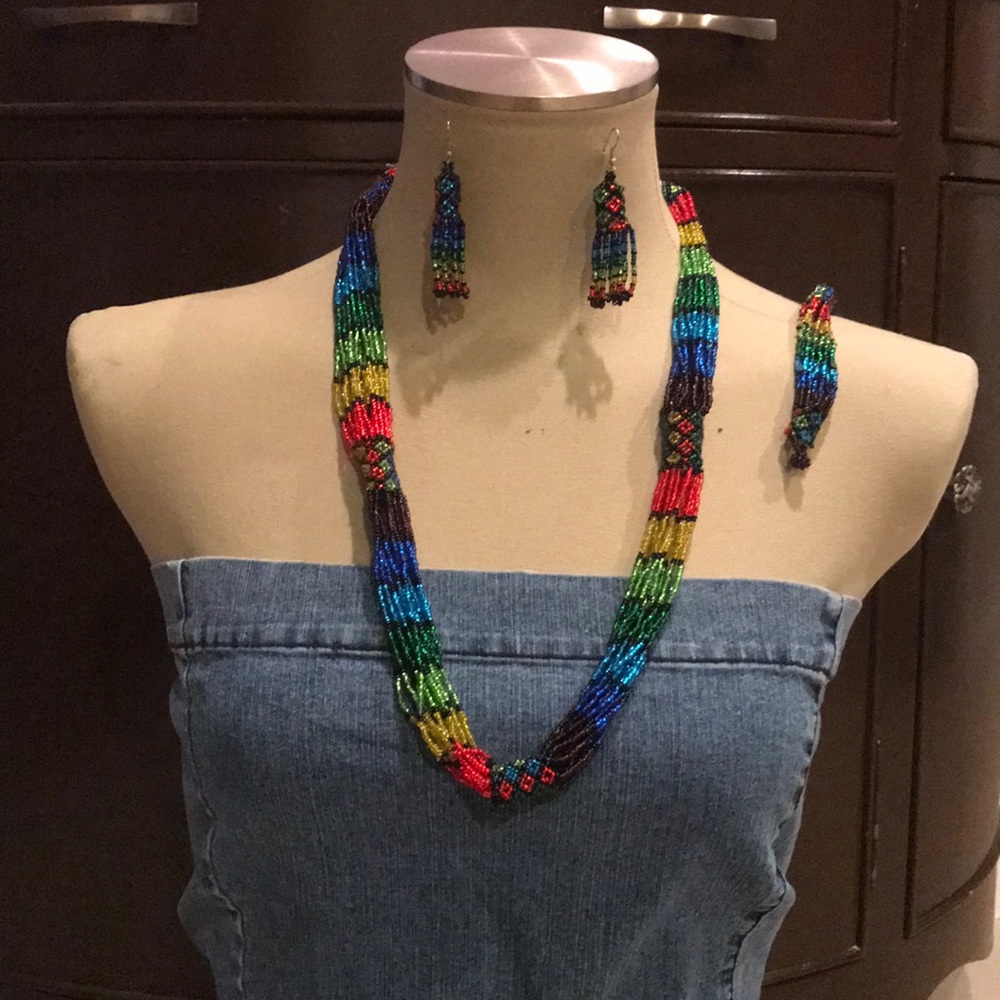 Beaded necklace